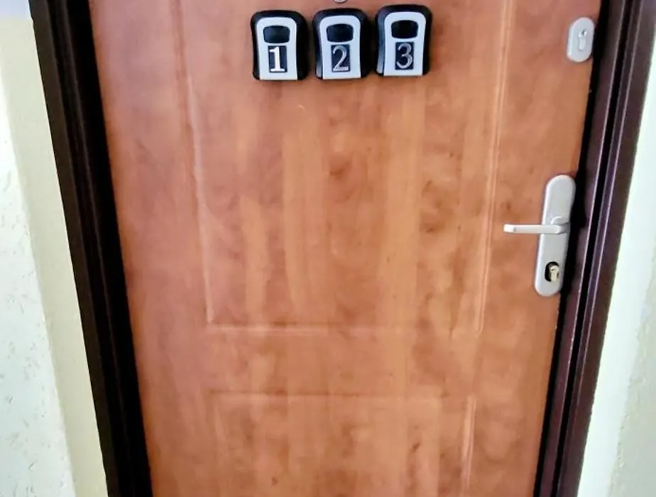 Lwowska Rooms-1