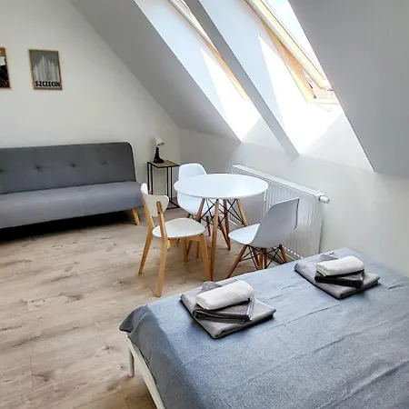 Lwowska Rooms-3